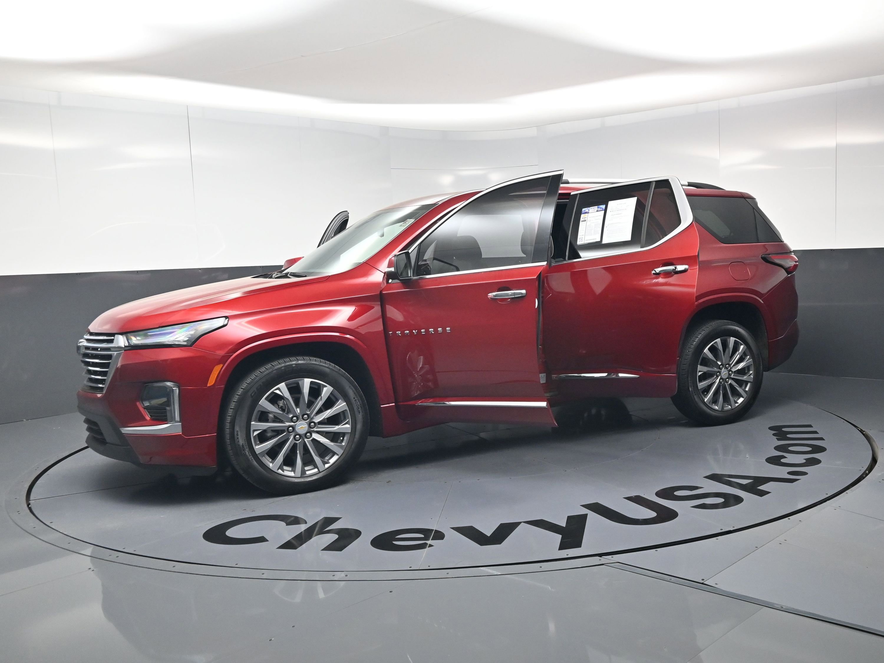 Used 2023 Chevrolet Traverse Premier w/ LPO, Floor Liner Package image 22