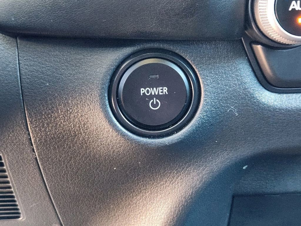 Used 2025 MAZDA CX-50 AWD 2.5 Hybrid w/ Premium Pkg image 15