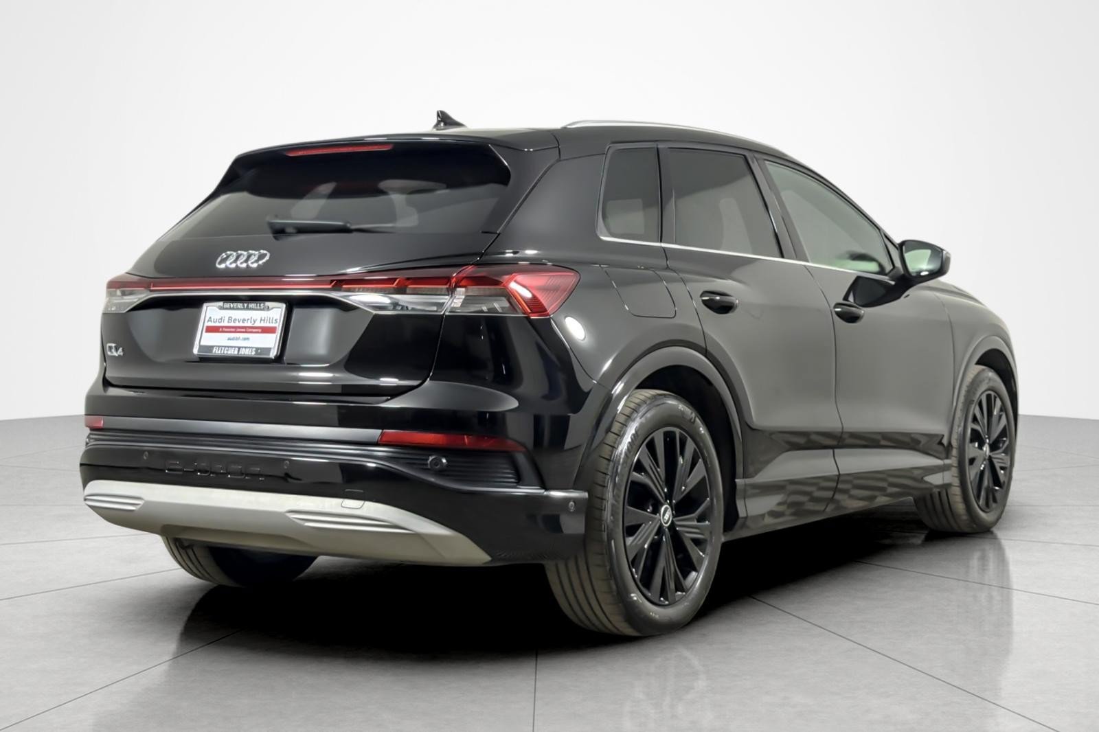 Used 2023 Audi Q4 e-tron Premium Plus w/ Premium Plus RWD image 5
