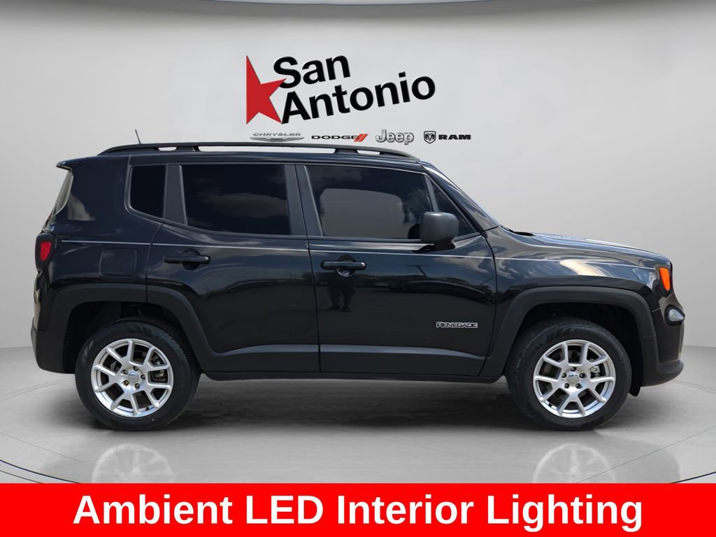 Certified 2023 Jeep Renegade Latitude w/ Premium Group image 9