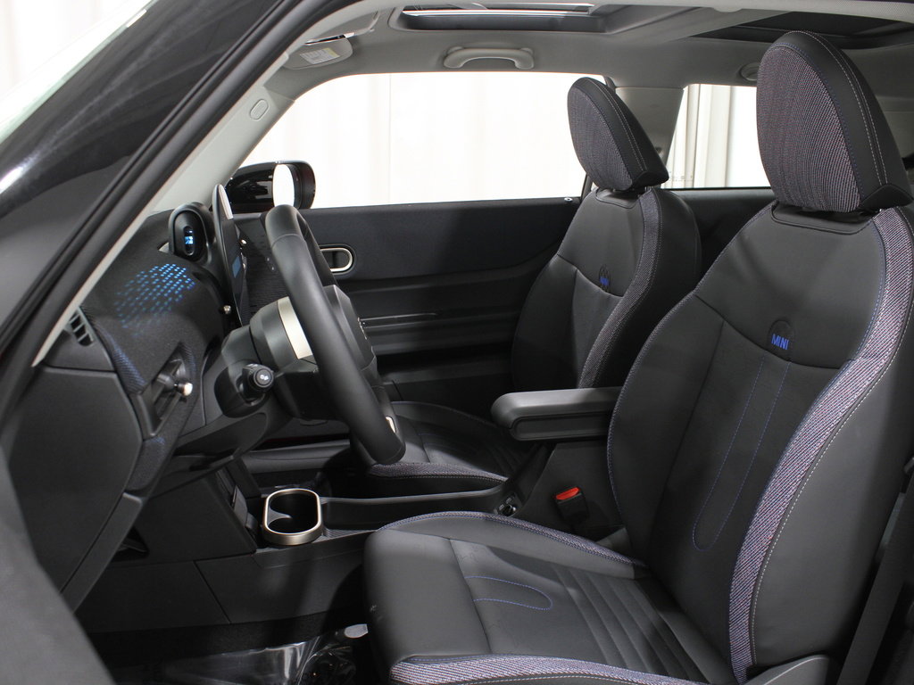 Certified 2025 MINI Cooper S image 5