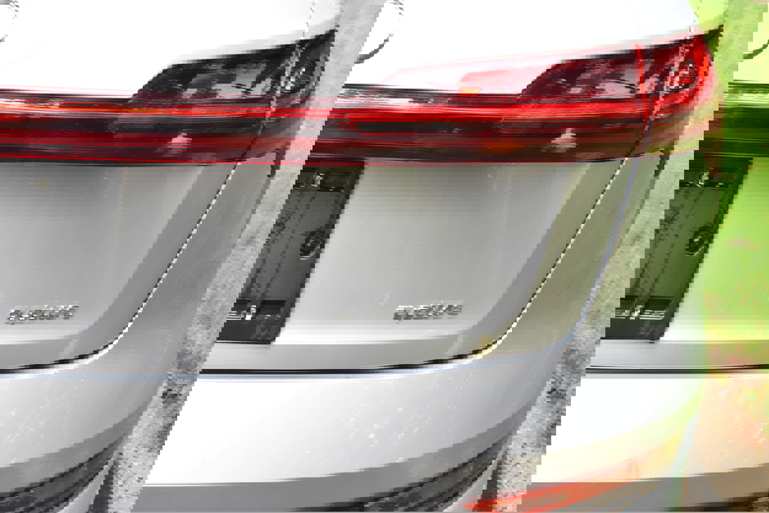 Used 2021 Audi e-tron Premium Plus w/ Premium Plus Package image 18