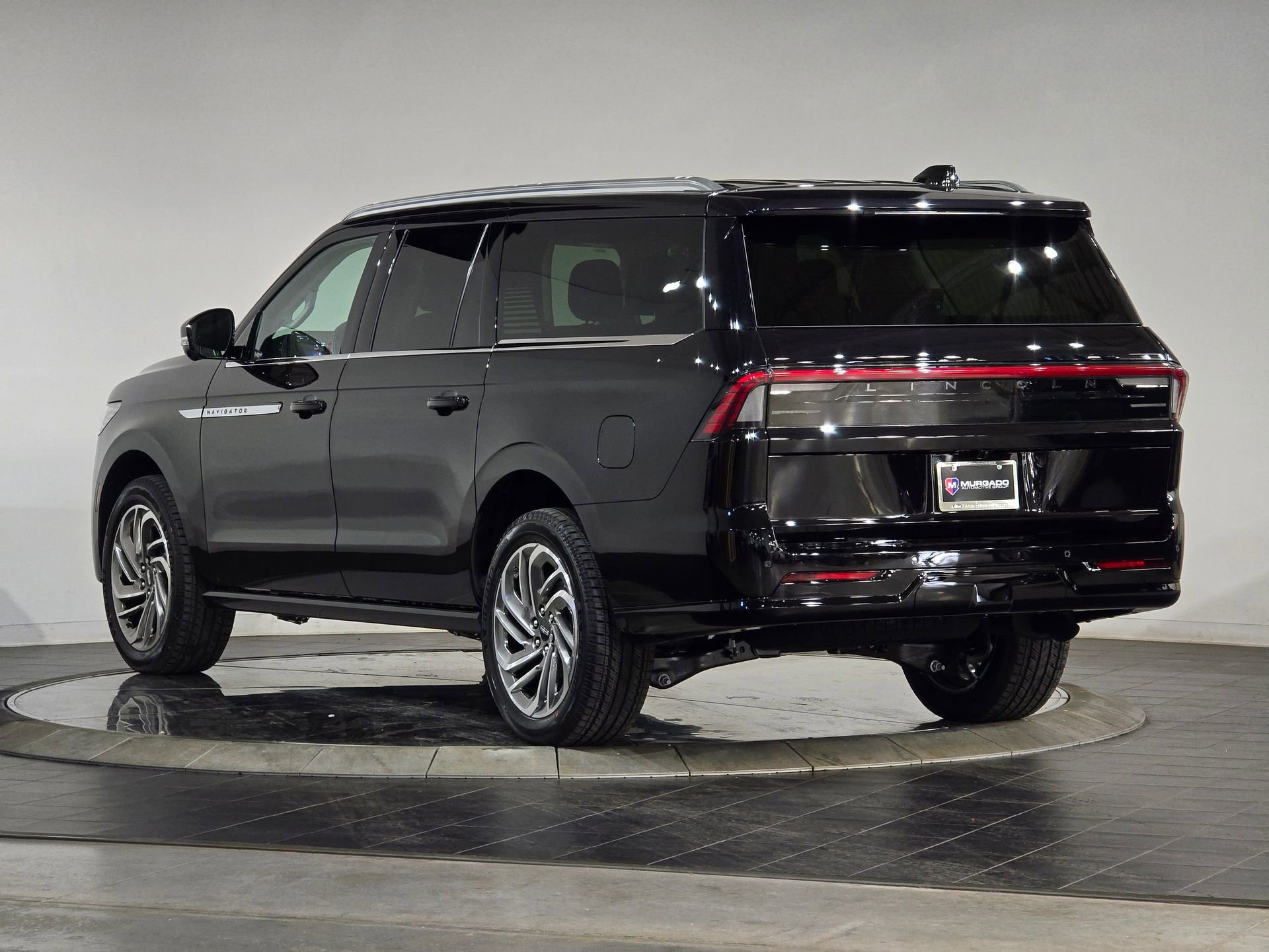 New 2025 Lincoln Navigator L Reserve image 7