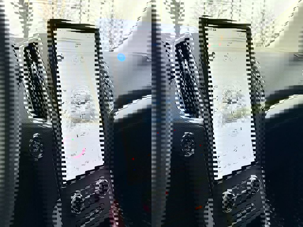 Used 2022 Ford Edge SEL w/ Sport Appearance Package image 28