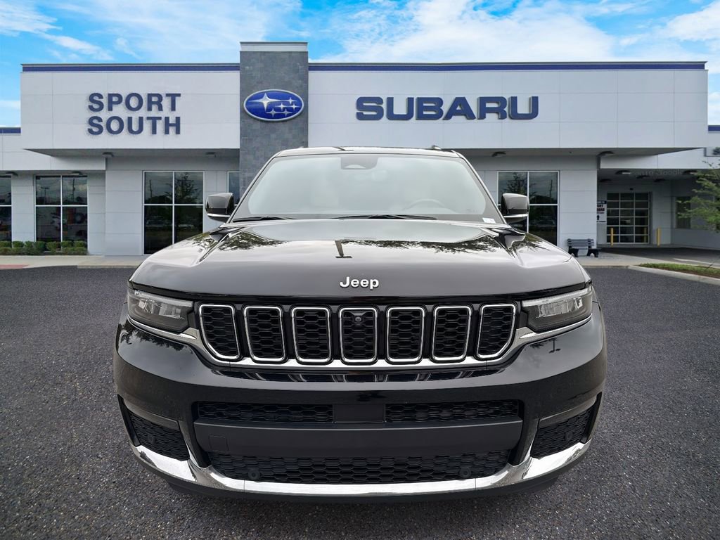 Used 2023 Jeep Grand Cherokee L Limited w/ Luxury Tech Group II image 9