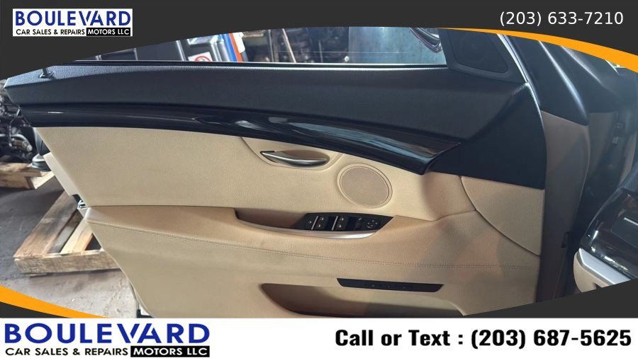 Used 2012 BMW 535i xDrive AWD/4WD image 25