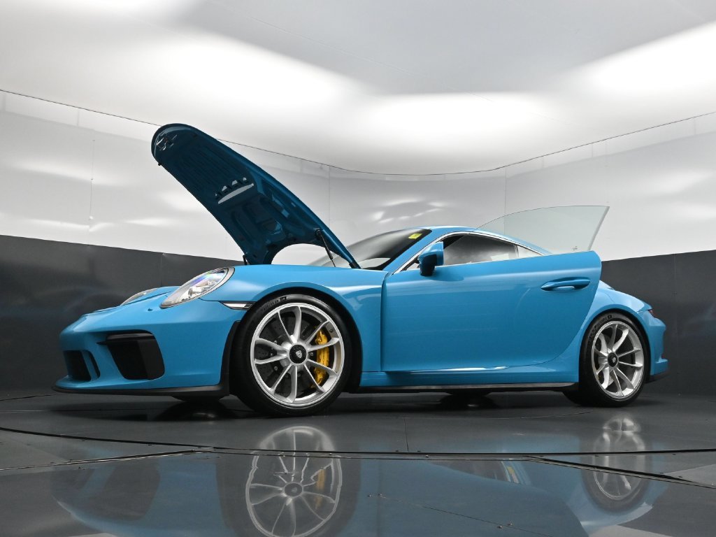 Certified 2018 Porsche 911 GT3 RWD image 35
