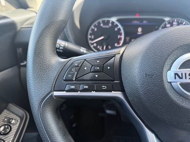 Used 2025 Nissan Sentra SV image 18