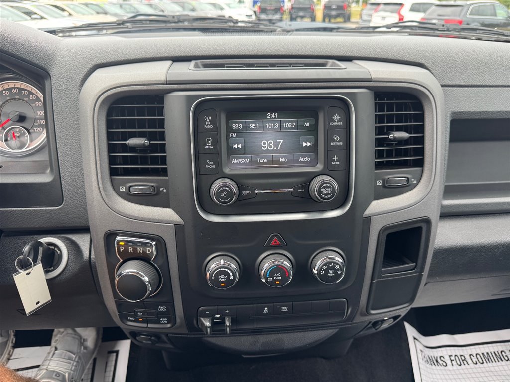 Used 2017 RAM 1500 Express AWD/4WD image 15