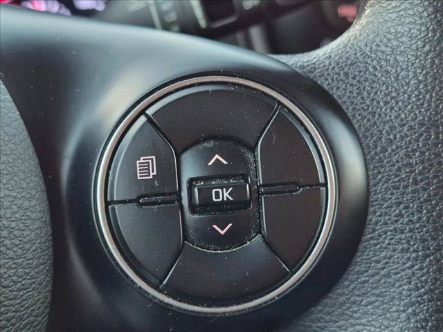 Used 2020 Kia Soul LX FWD image 13