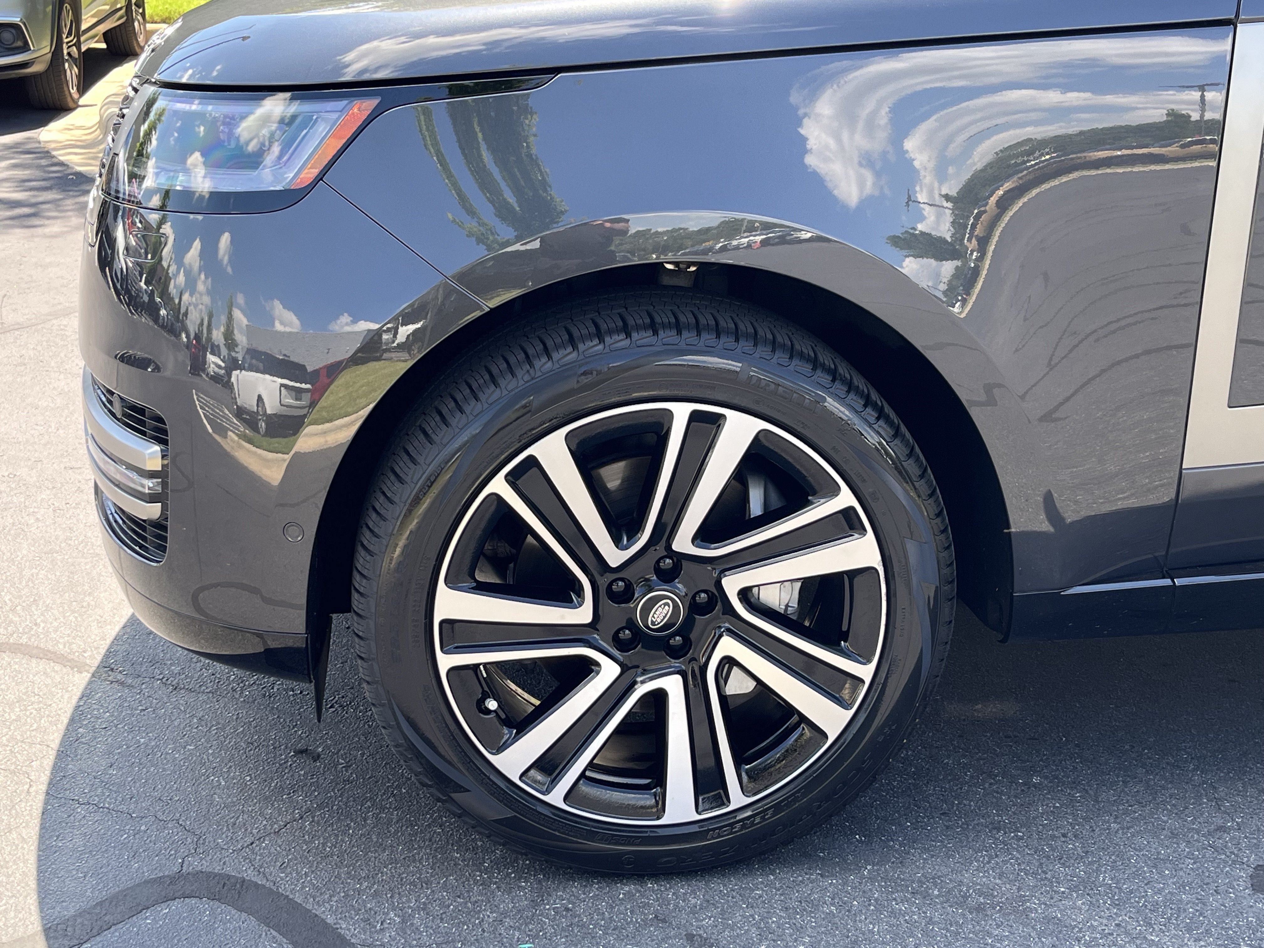 Used 2023 Land Rover Range Rover SE AWD/4WD image 13
