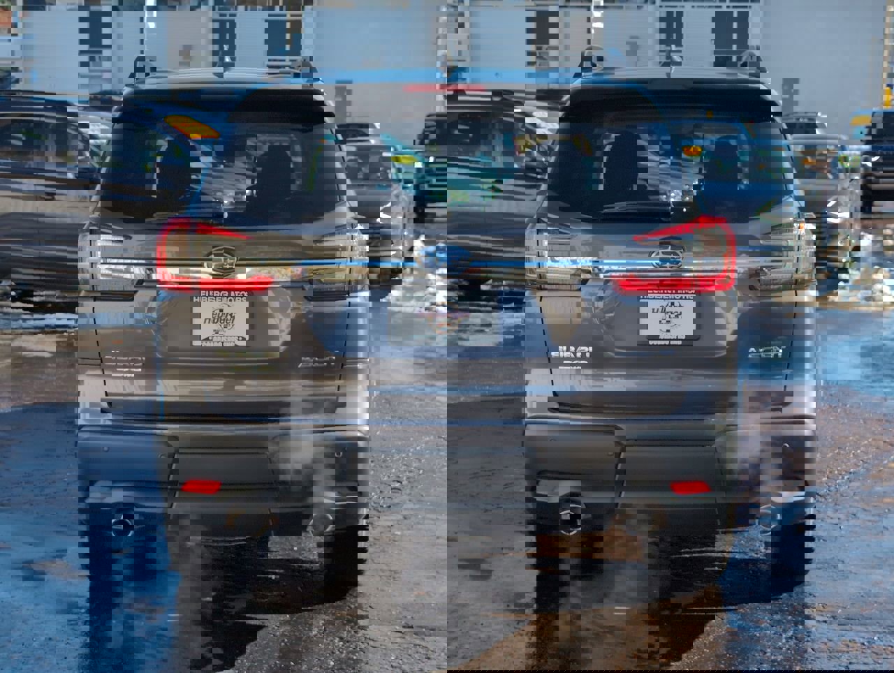 Used 2024 Subaru Ascent Premium w/ Convenience Package image 6