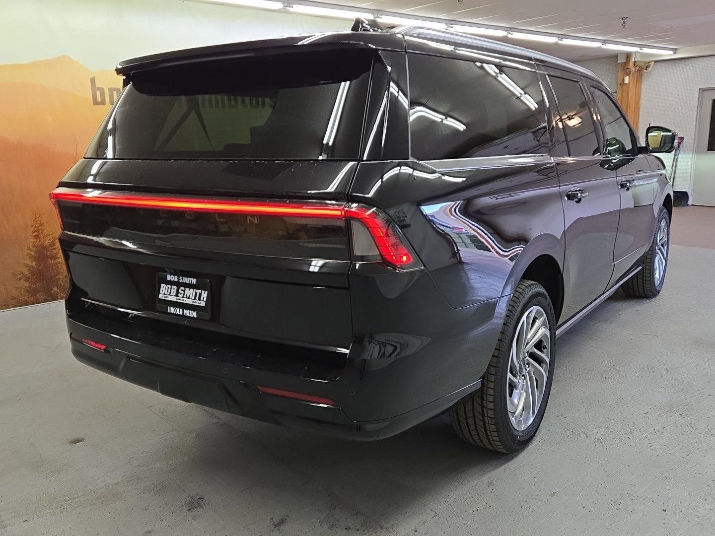 New 2025 Lincoln Navigator L Reserve image 44