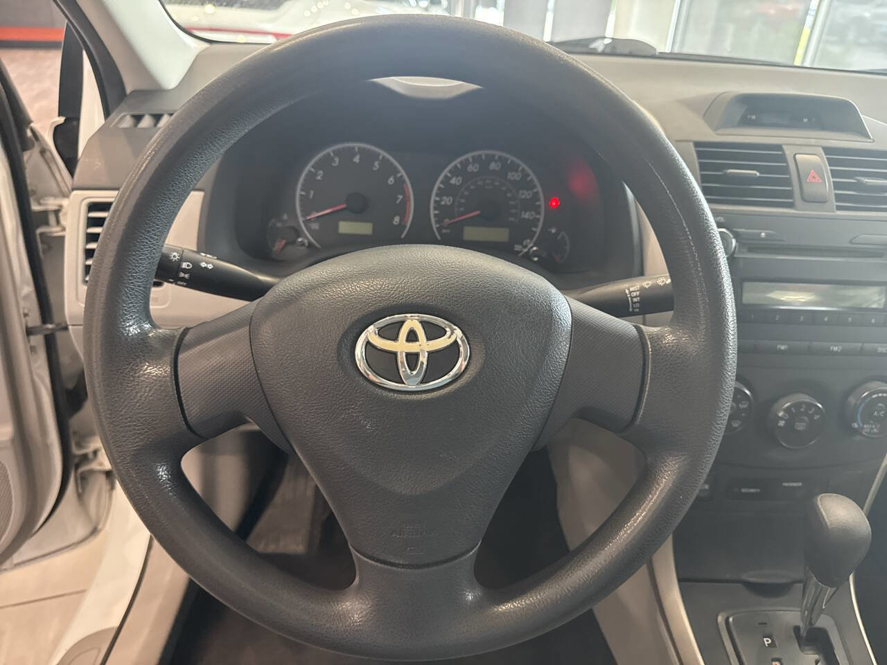 Used 2012 Toyota Corolla L FWD image 15