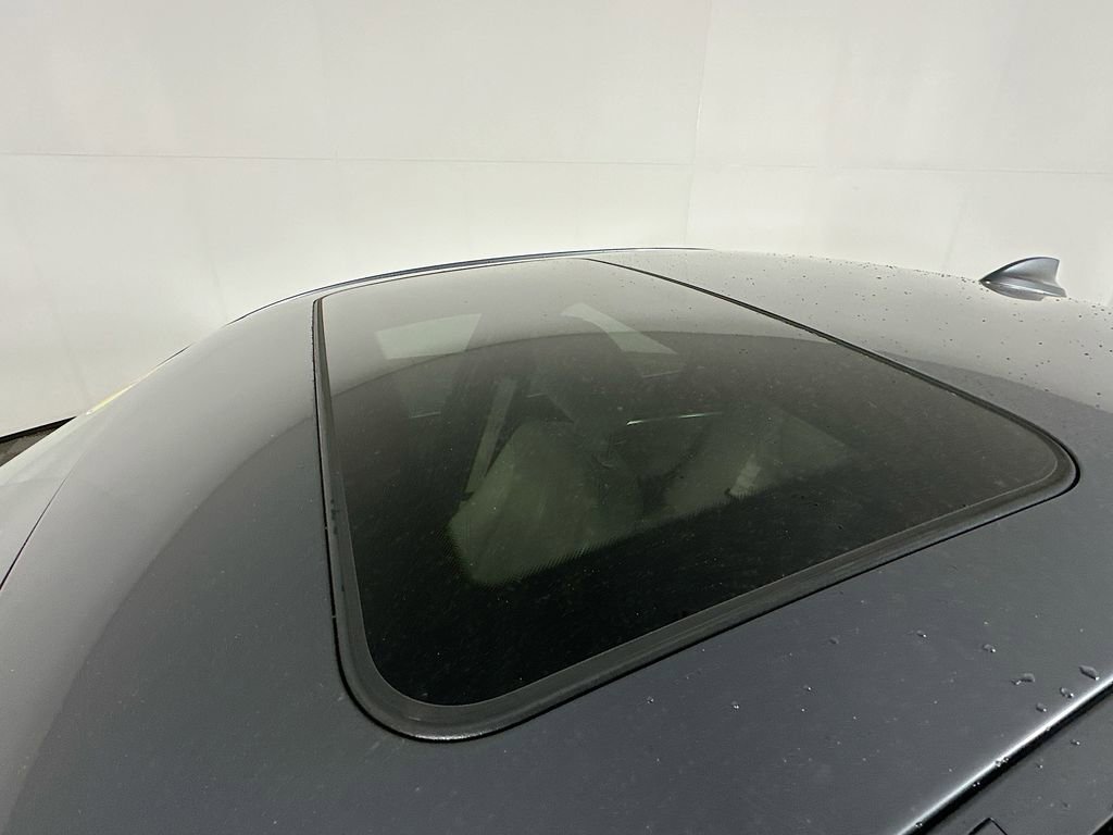 Used 2017 BMW 330i xDrive Sedan image 26