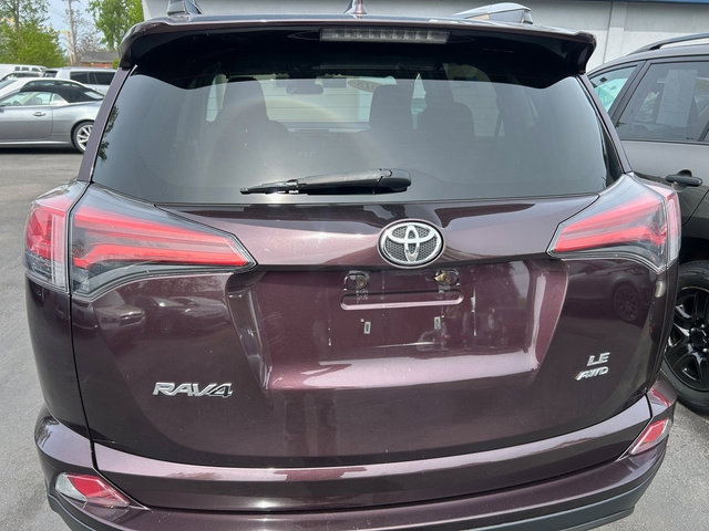 Used 2018 Toyota RAV4 LE w/ All Weather Liner Package AWD/4WD image 3