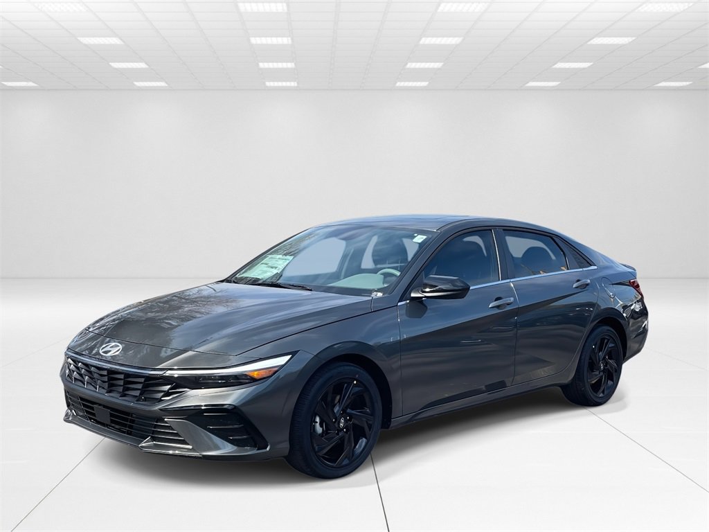 New 2026 Hyundai Elantra SEL Sport image 3