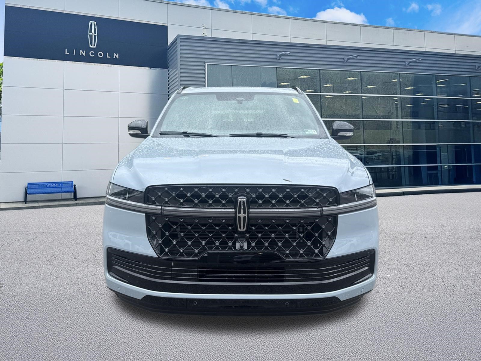 New 2027 Lincoln Navigator L Reserve w/ Jet Appearance Package AWD/4WD image 4