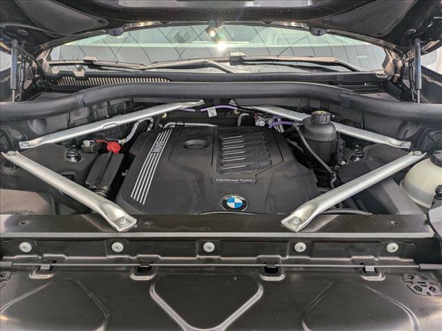 Used 2021 BMW X7 xDrive40i w/ Premium Package image 25