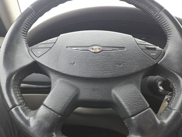 Used 2005 Chrysler Pacifica AWD w/ Cargo Convenience Group image 29