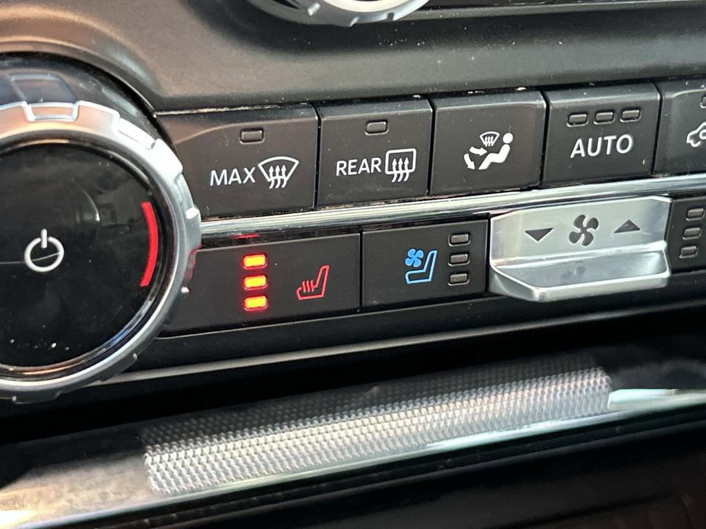 Used 2023 Ford F150 Lariat w/ Equipment Group 502A High image 34