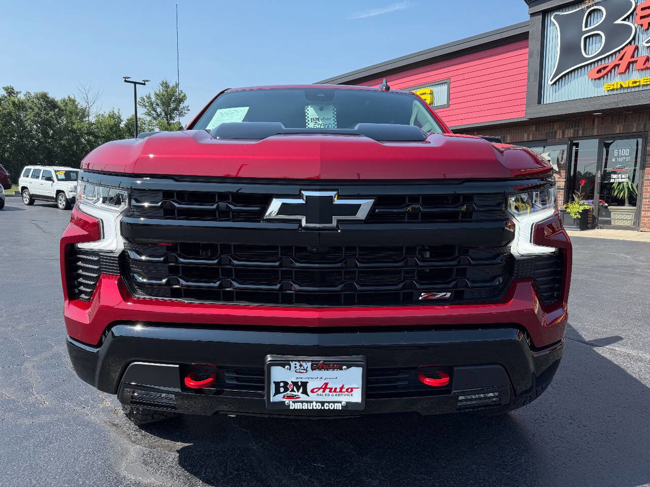 Used 2022 Chevrolet Silverado 1500 LT Trail Boss w/ LT Trail Boss Premium Package image 2