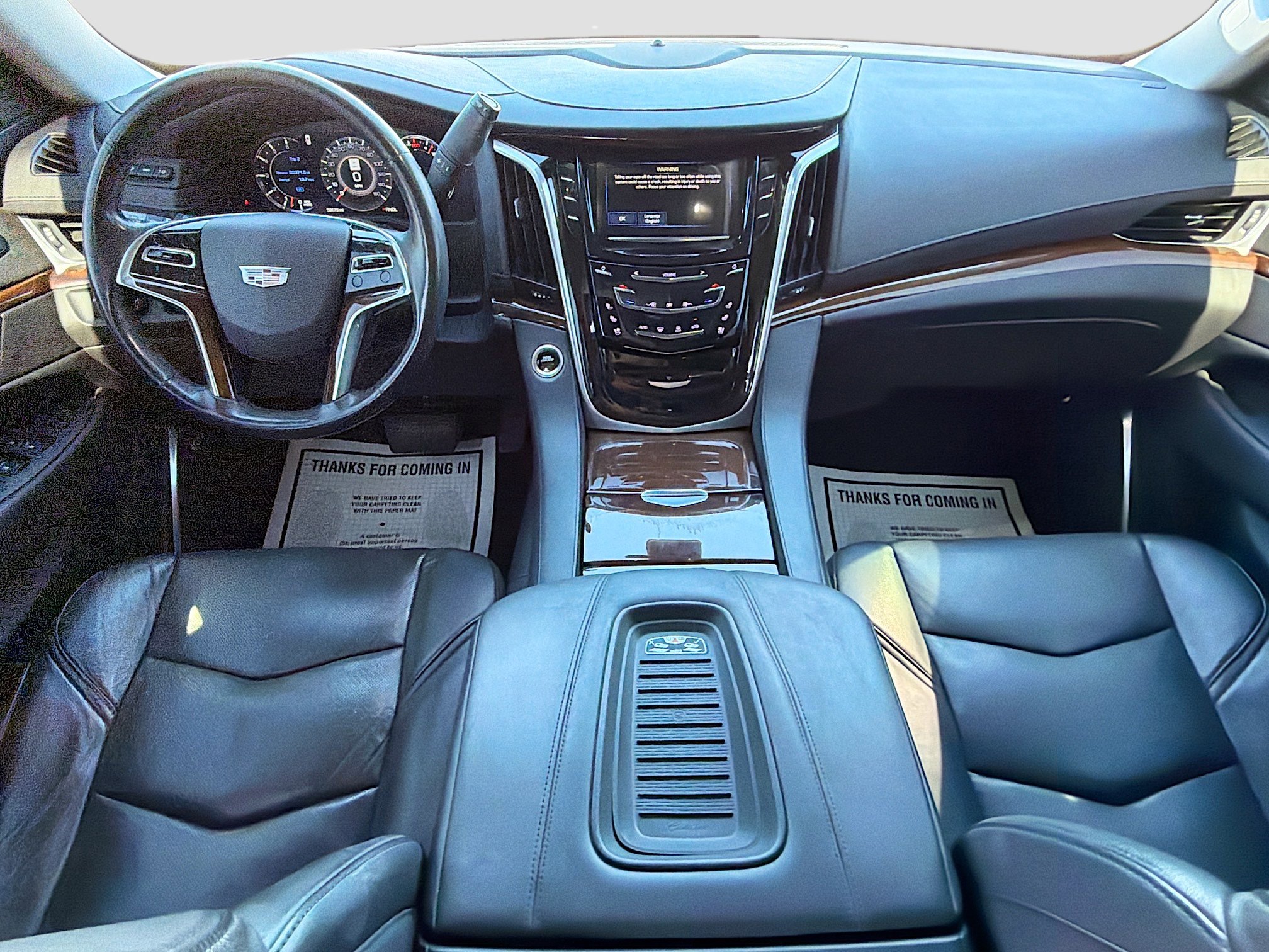 Used 2020 Cadillac Escalade Luxury image 16