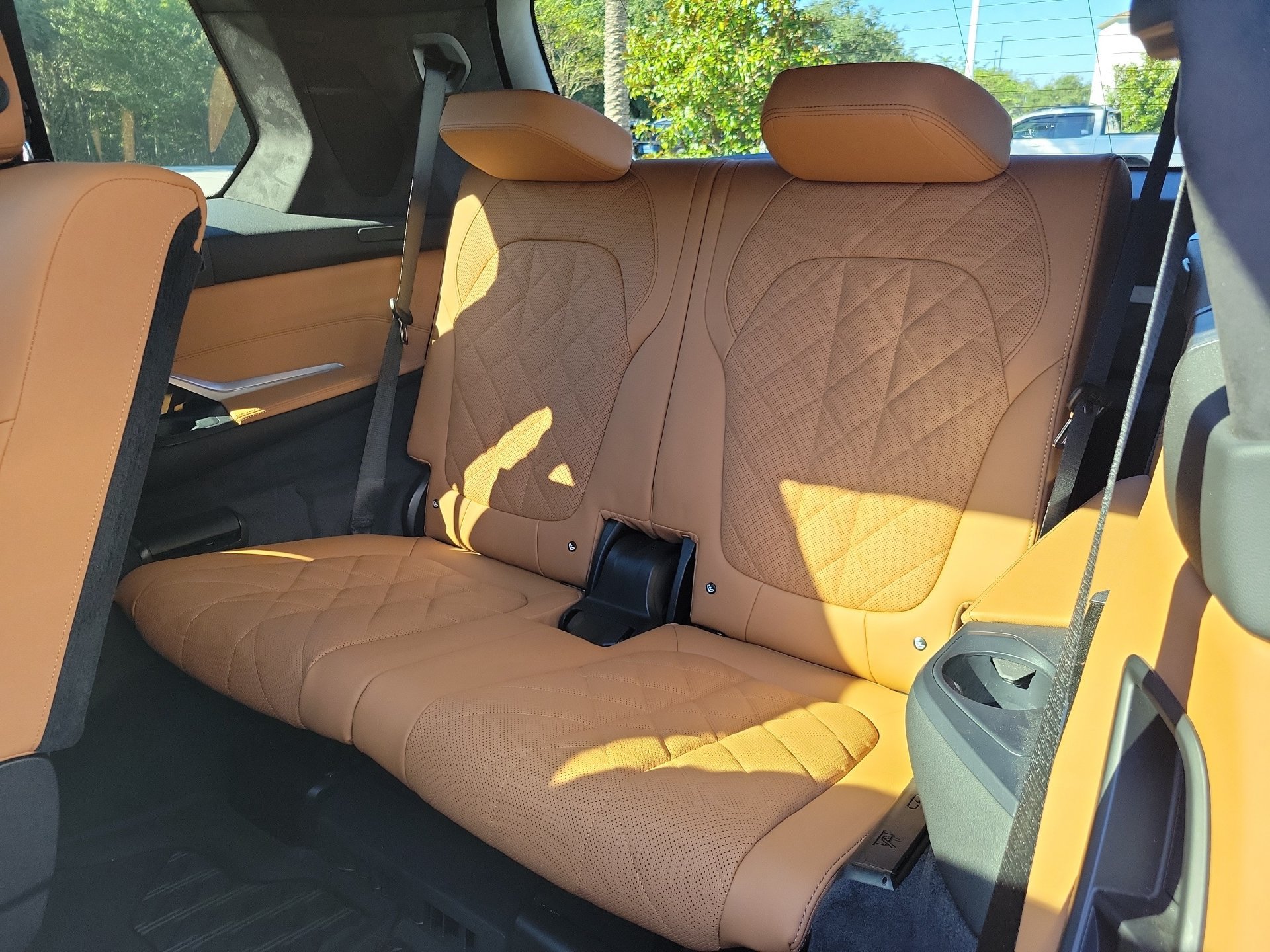 Used 2024 BMW X7 xDrive40i w/ M Sport Package AWD/4WD image 23