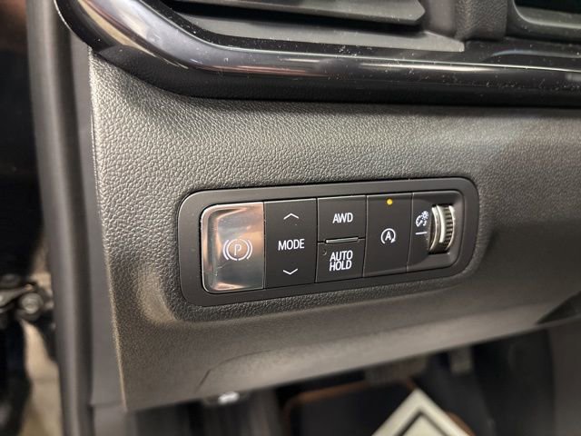 Used 2026 GMC Terrain AT4 w/ Technology Package II image 37