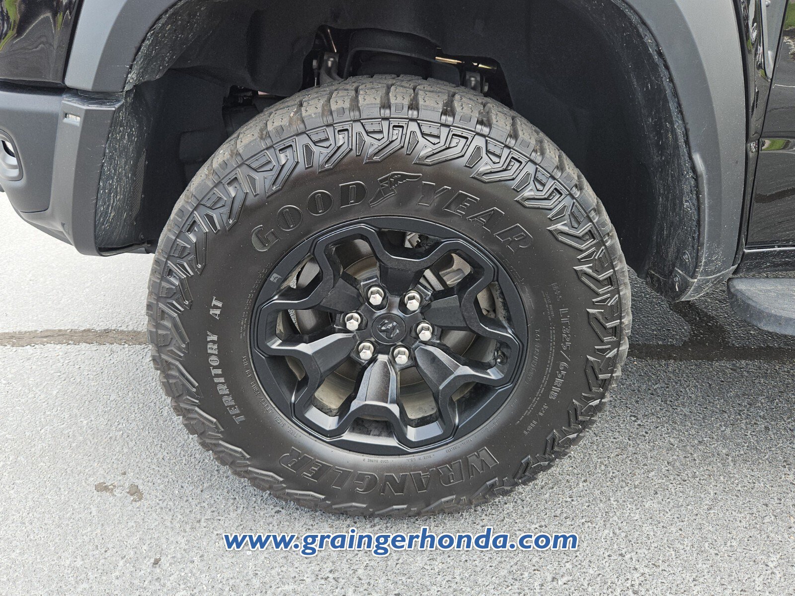 Used 2022 RAM 1500 TRX w/ TRX Level 2 Equipment Group AWD/4WD image 9