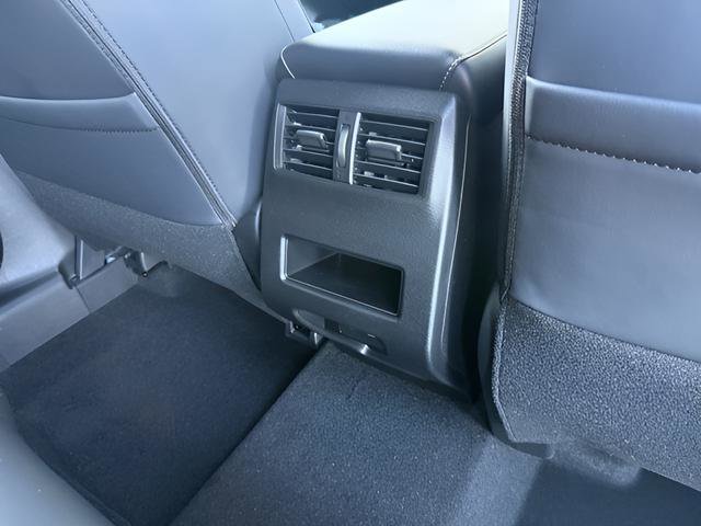 New 2026 Mitsubishi Outlander SE FWD image 26