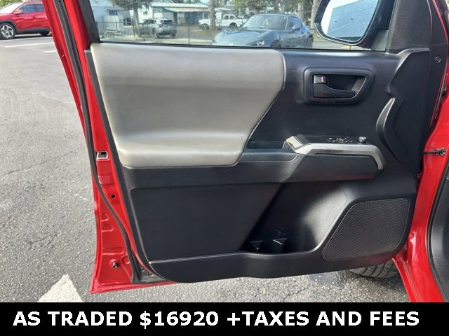 Used 2017 Toyota Tacoma SR image 12