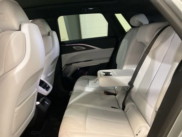 Used 2024 Cadillac Lyriq Sport image 21