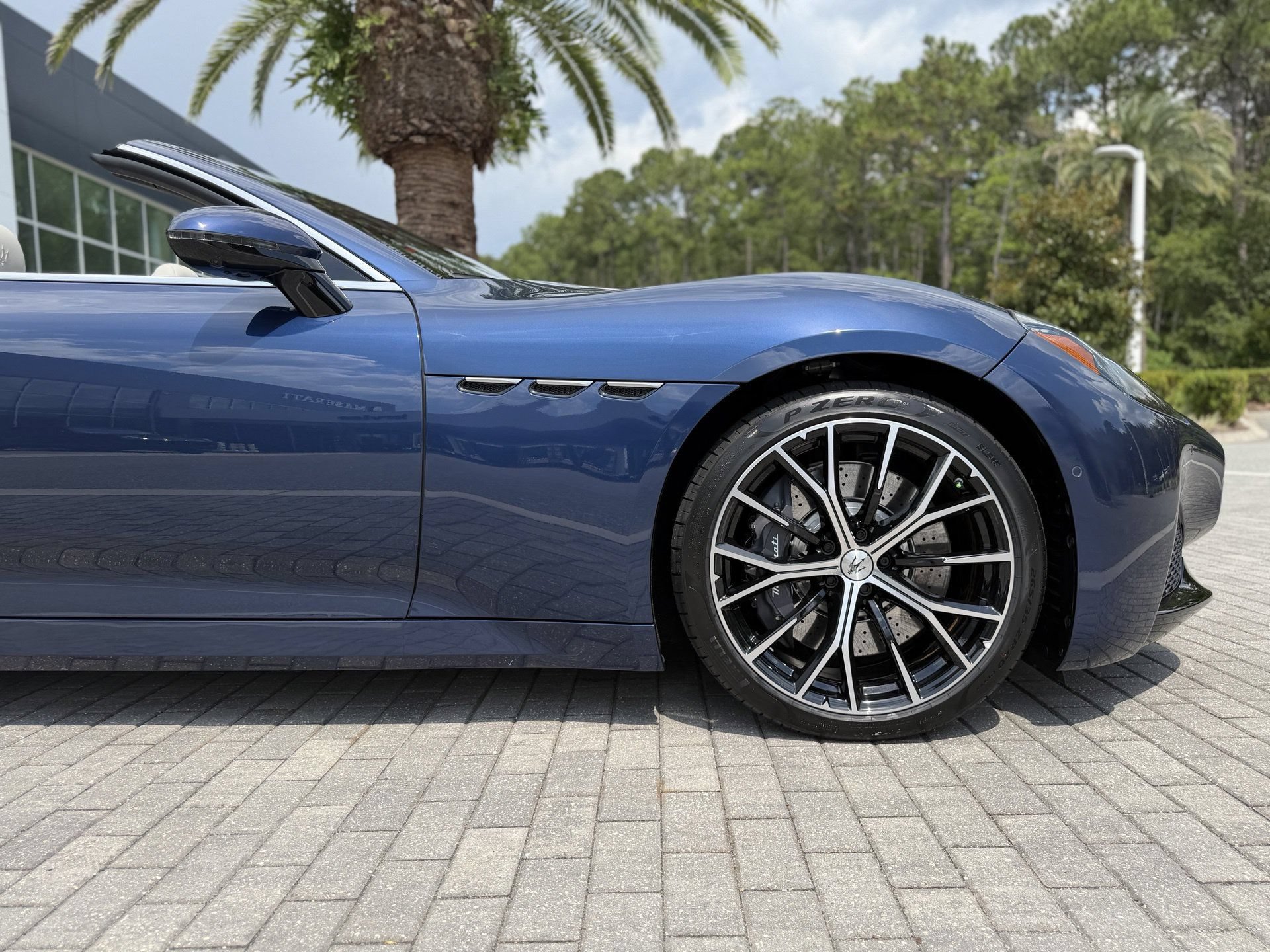 New 2026 Maserati GranCabrio Modena AWD/4WD image 6