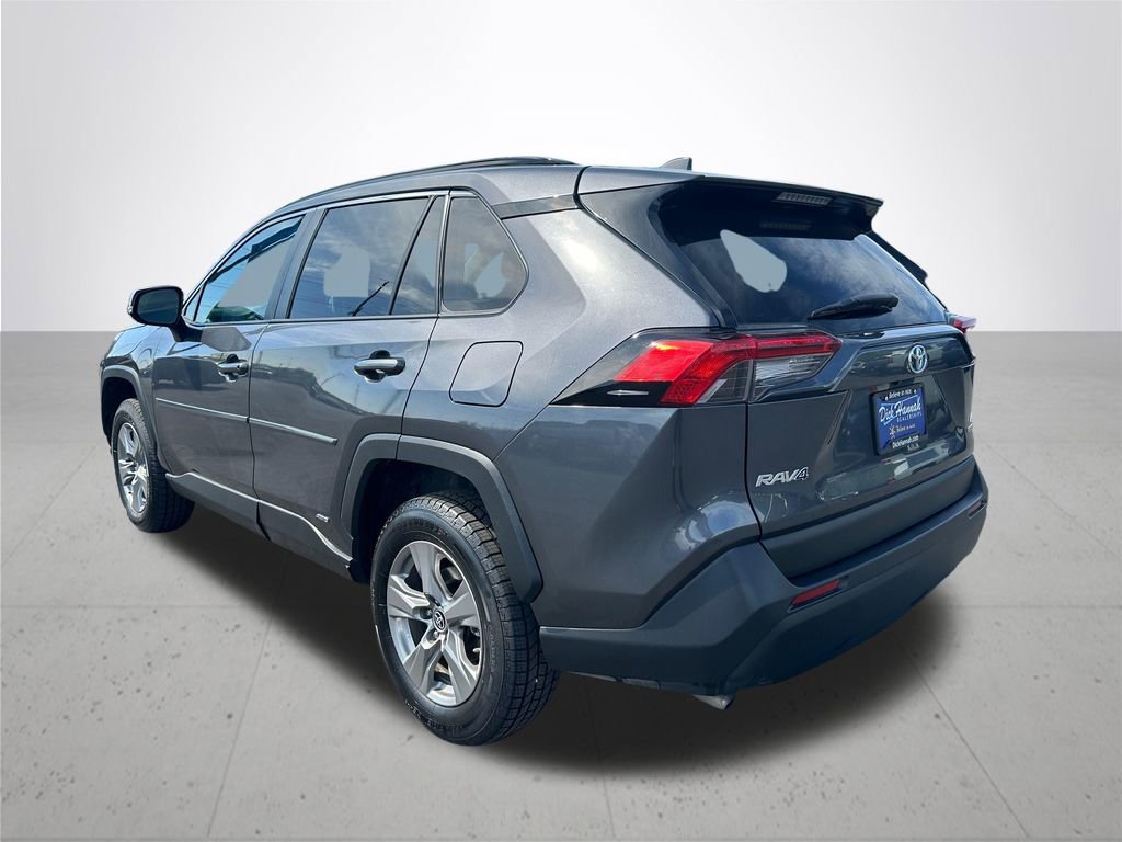Used 2024 Toyota RAV4 LE AWD/4WD image 9