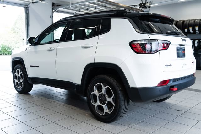 Used 2022 Jeep Compass Trailhawk image 4