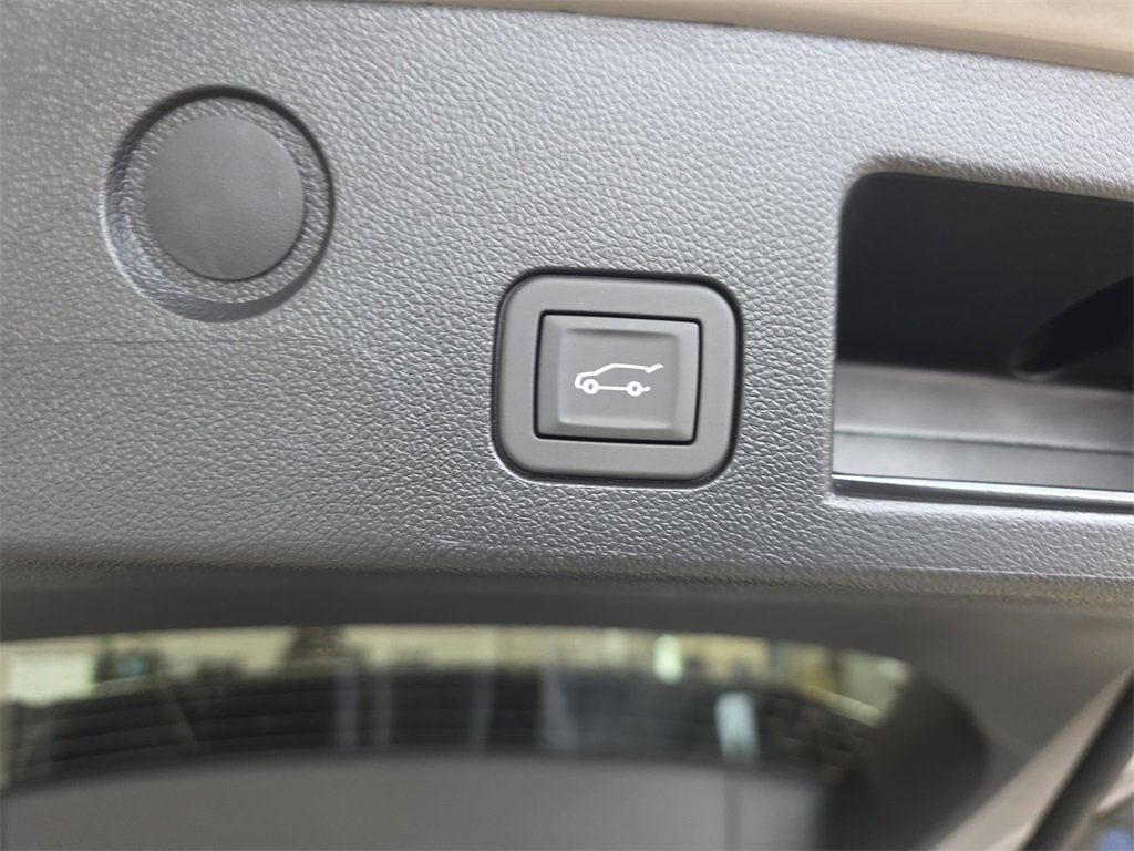 New 2026 GMC Terrain Elevation w/ Elevation Premium Package image 13