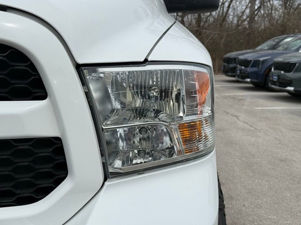 Used 2019 RAM 1500 Express image 3