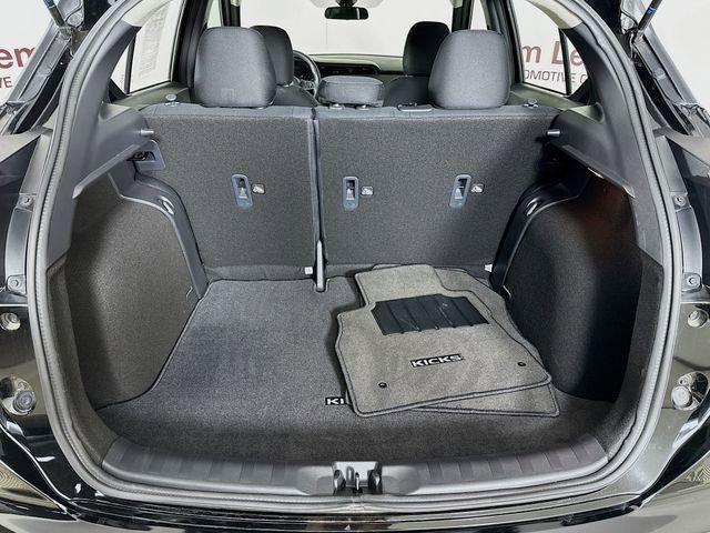 Used 2024 Nissan Kicks SR image 18