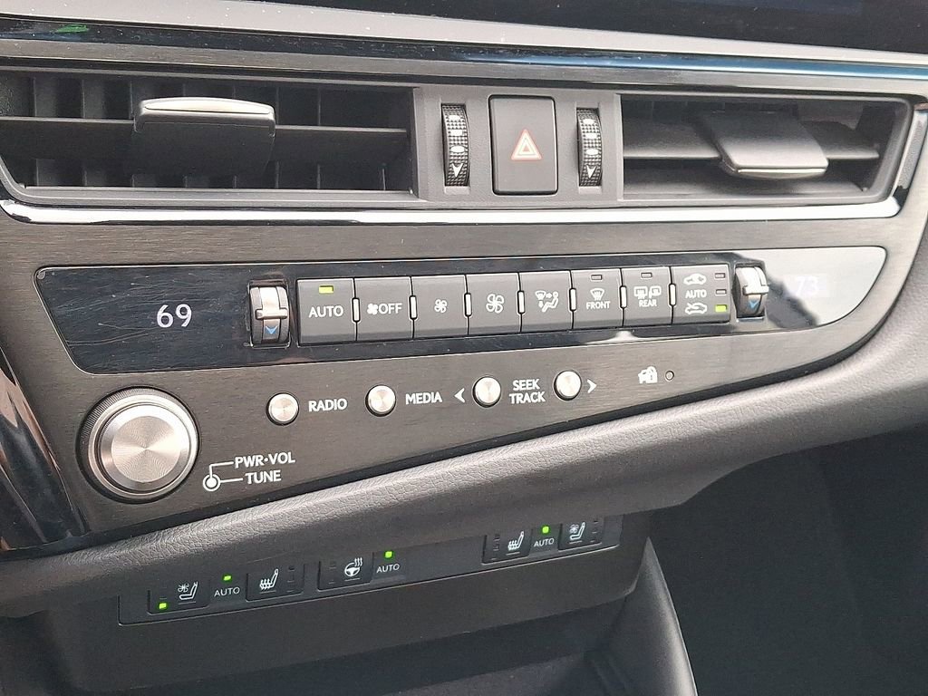 Certified 2025 Lexus ES 350 w/ Premium Package FWD image 17