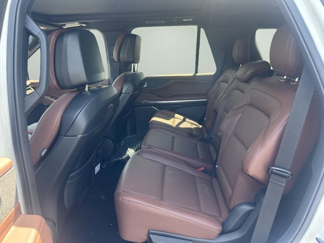 New 2026 Lincoln Navigator Reserve AWD/4WD image 11