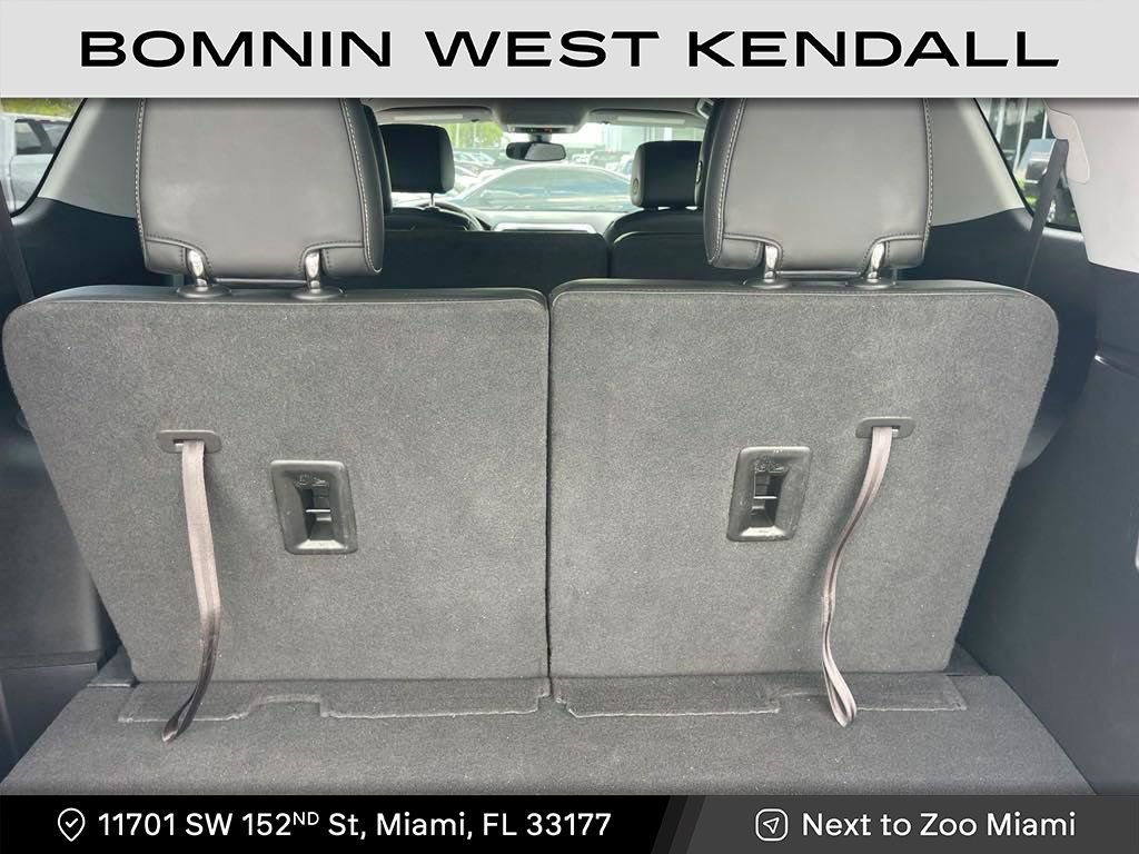 Used 2018 GMC Acadia SLT image 10