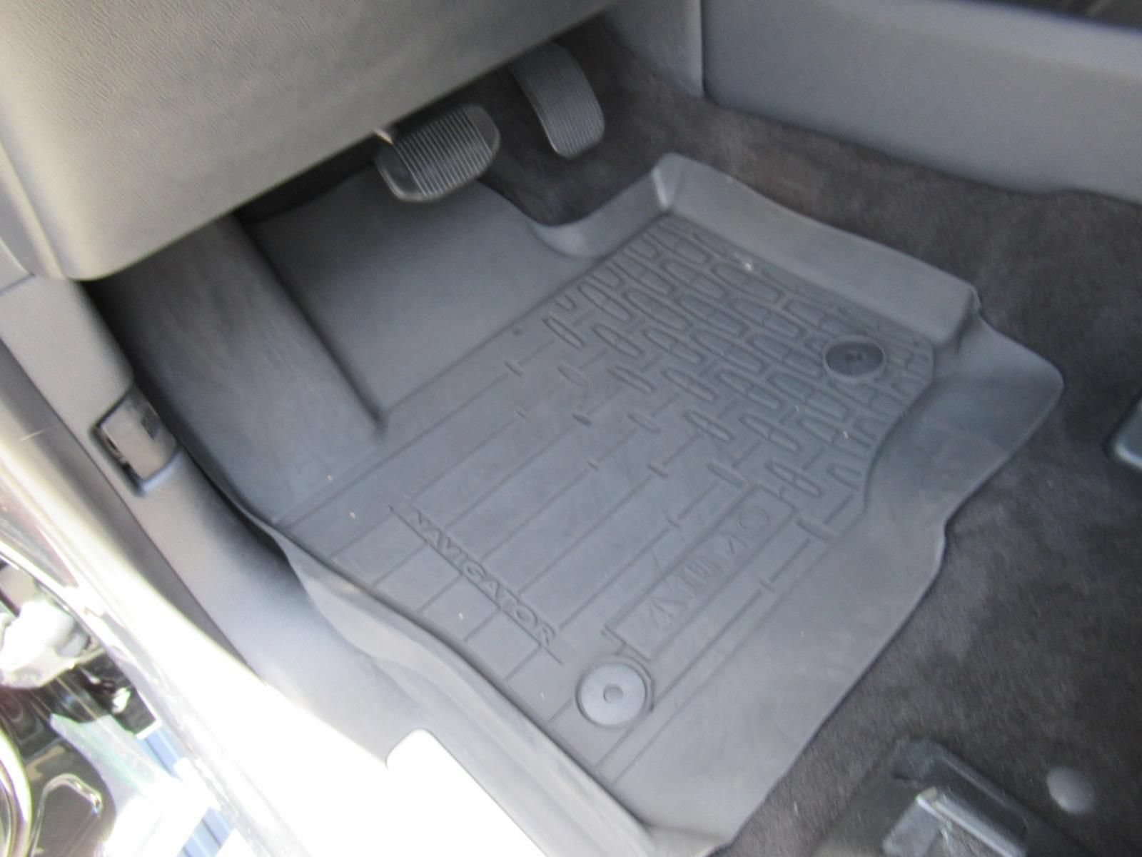 Used 2023 Lincoln Navigator L Black Label AWD/4WD image 36
