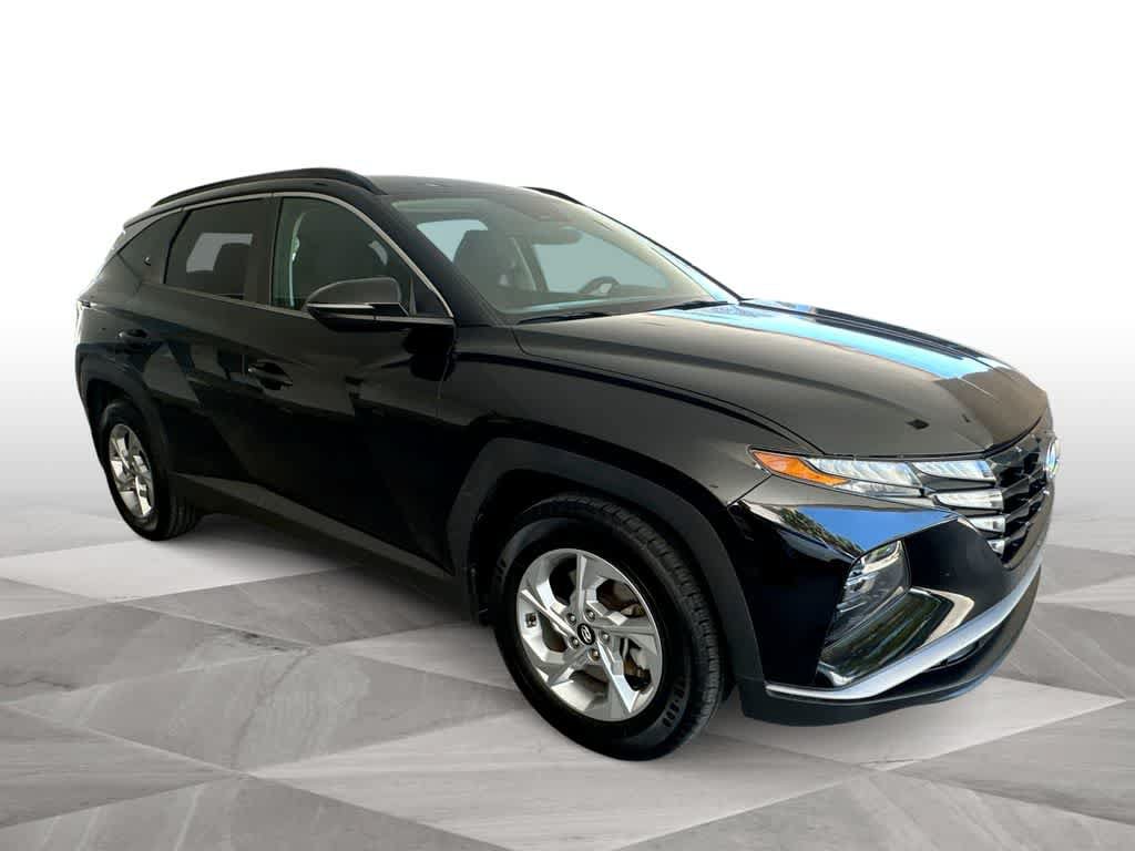 Used 2022 Hyundai Tucson SEL FWD image 2