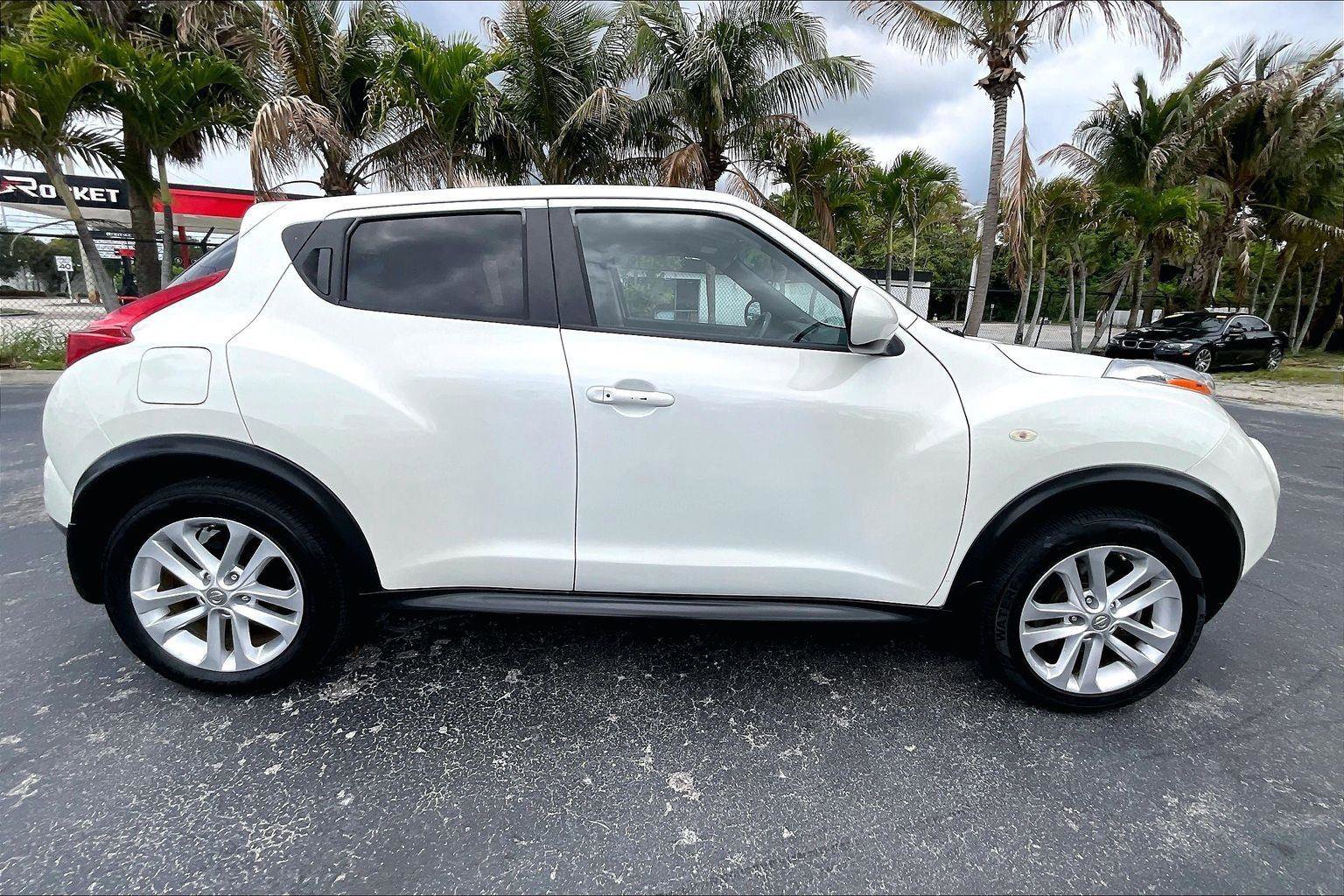 Used 2011 Nissan Juke SL AWD/4WD image 30