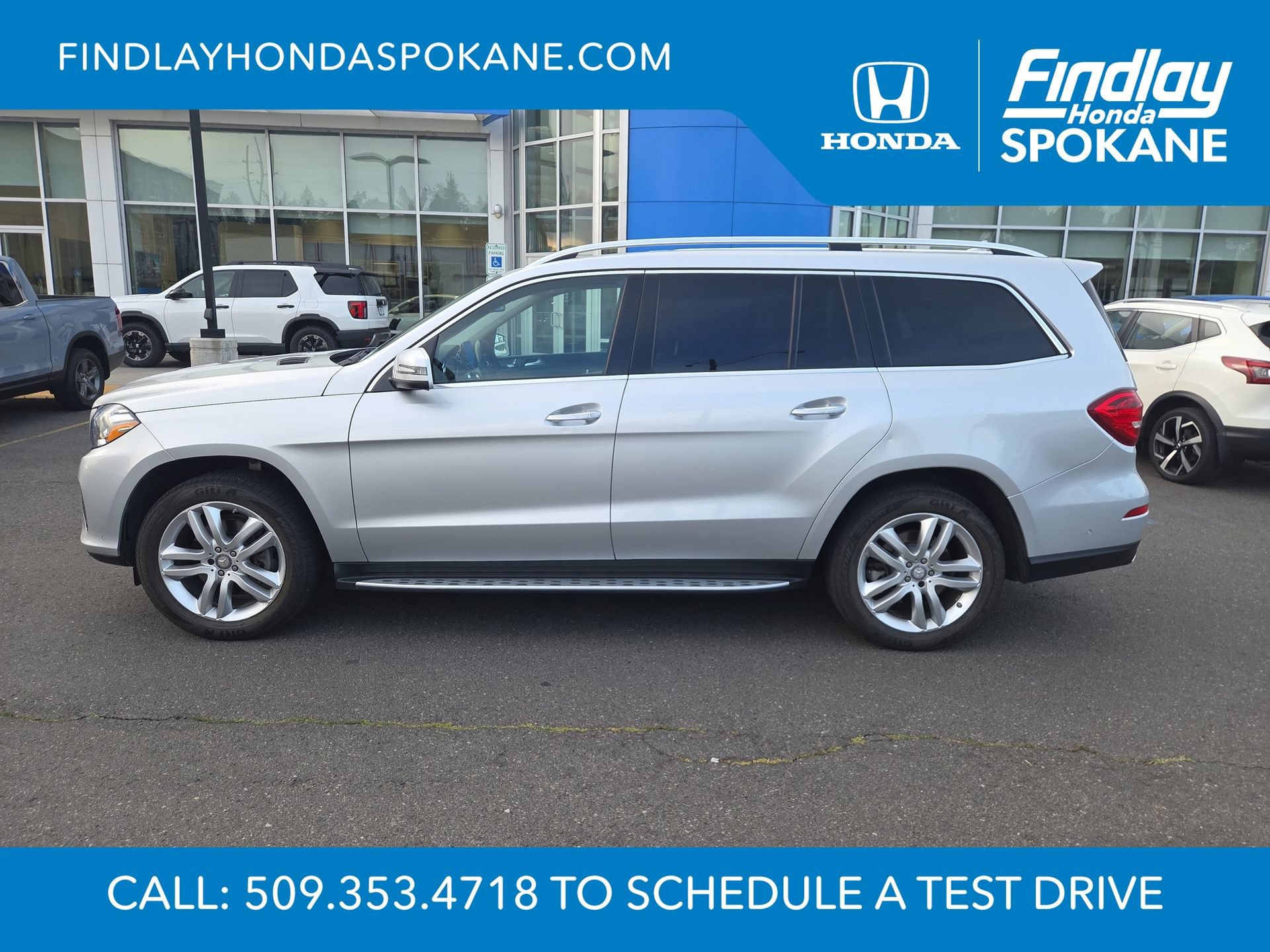 Used 2017 Mercedes-Benz GLS 450 4MATIC image 2