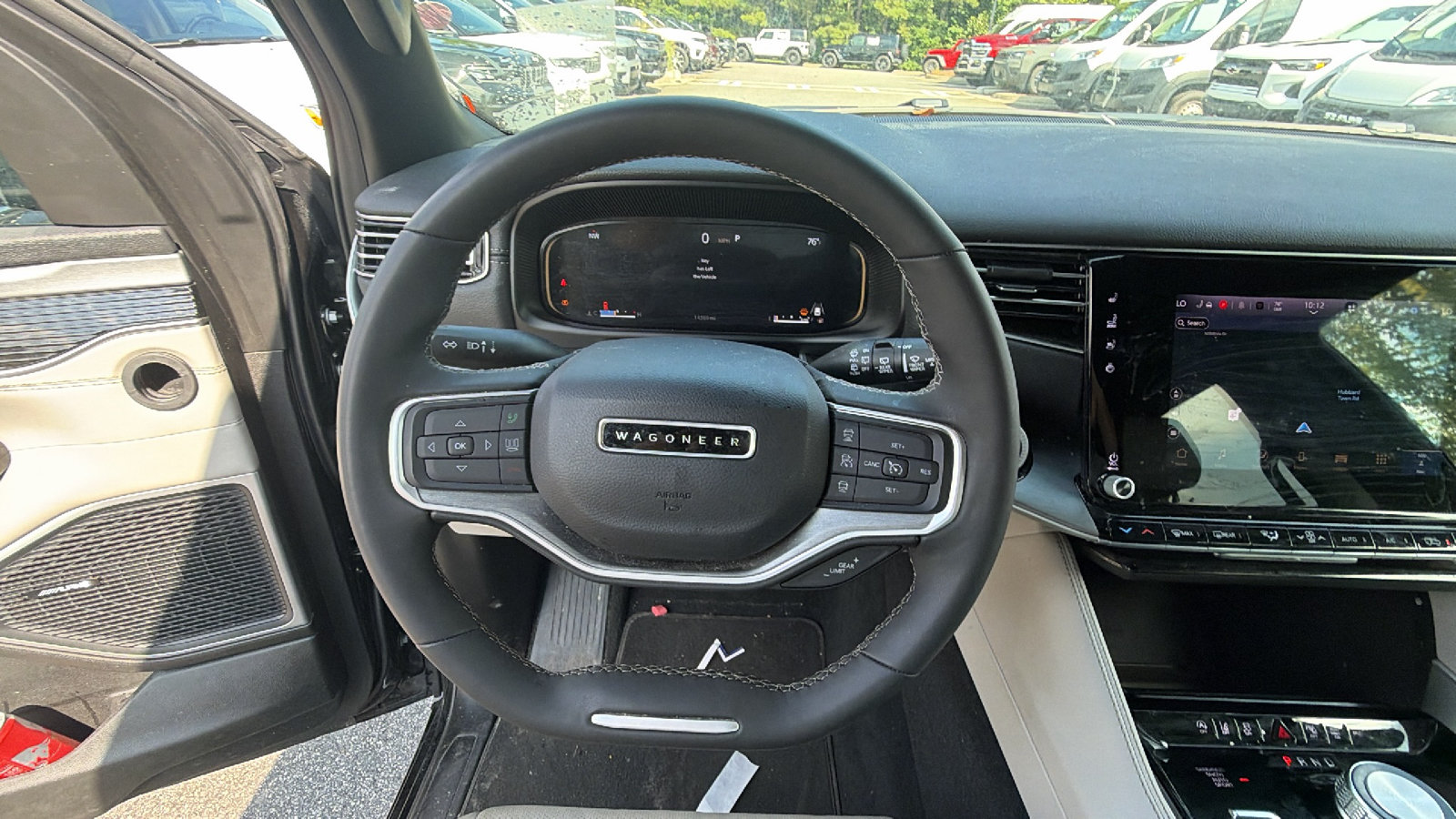 Used 2025 Jeep Wagoneer L 4WD image 29