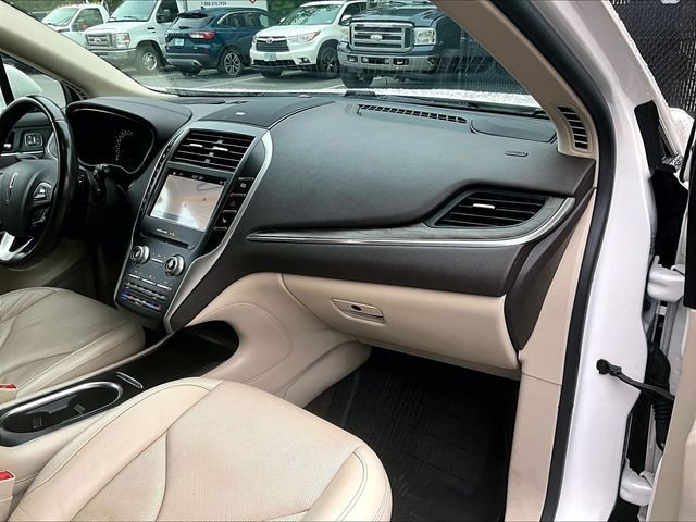 Used 2019 Lincoln MKC Reserve AWD/4WD image 17