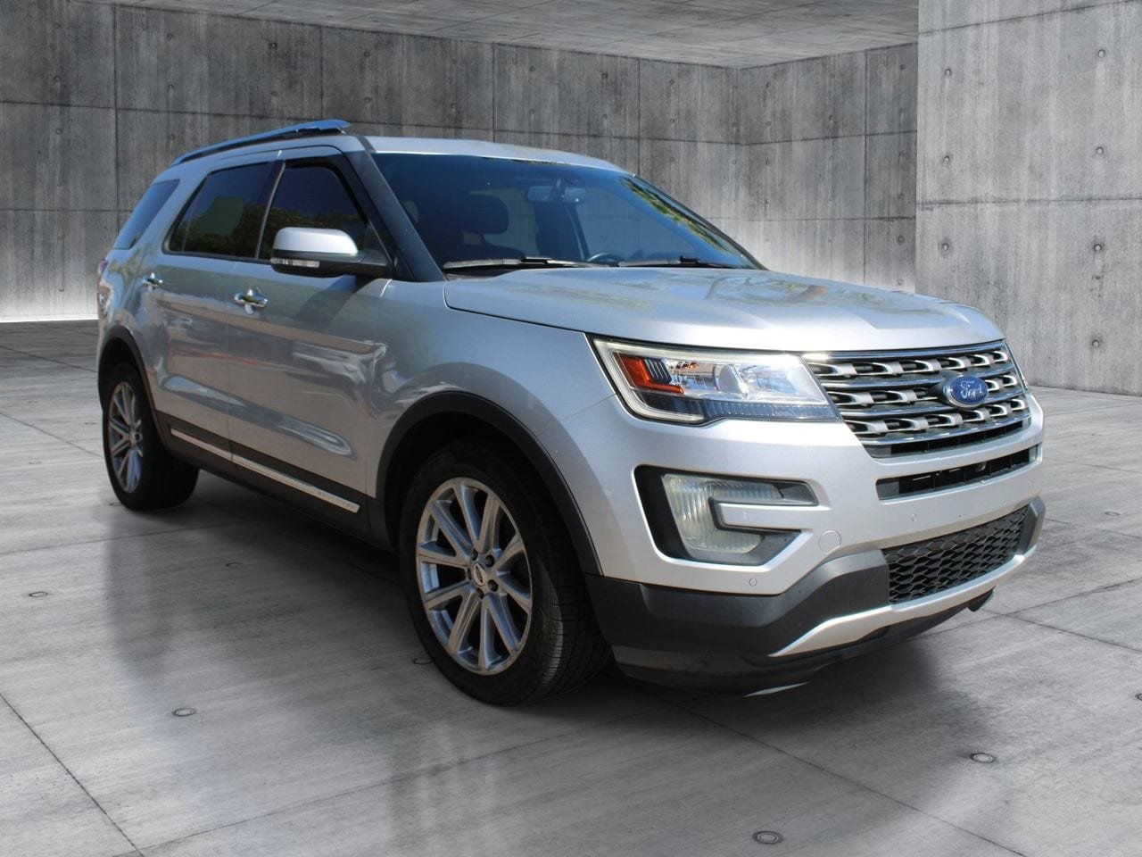 Used 2016 Ford Explorer Limited AWD/4WD image 10