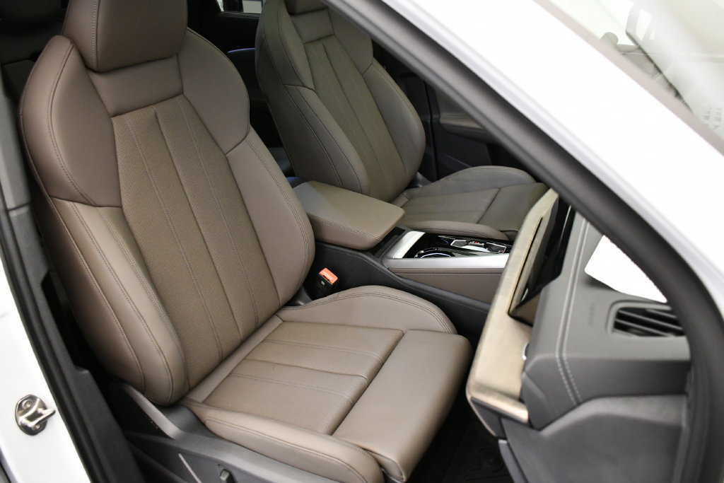 Used 2025 Audi Q5 Premium w/ Premium Plus AWD/4WD image 47